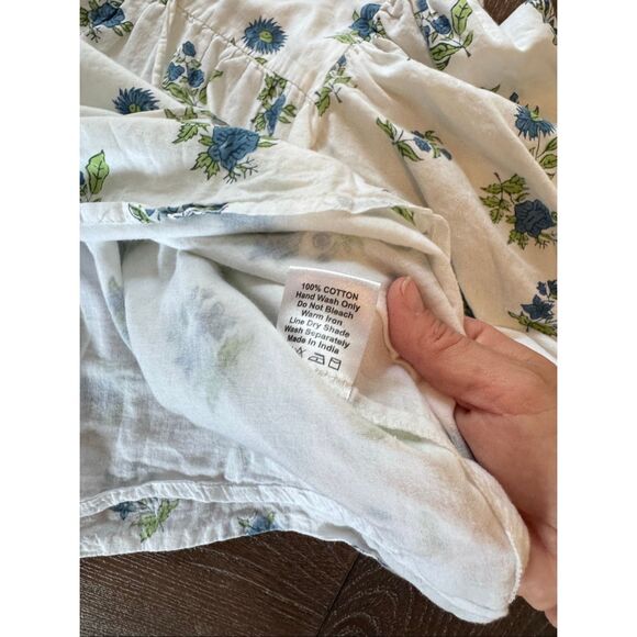 Victoria Dunn Juniper Print White Top with Blue Flowers Size XS - Picture 8 of 8